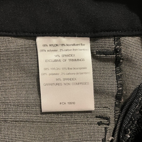 Lolë black pants ✨EUC✨ - Picture 8 of 10